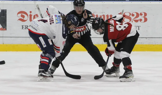 Huskies Ladies mit weißer Weste