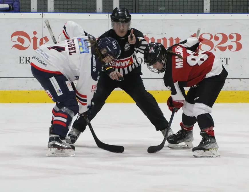 Huskies Ladies mit weißer Weste