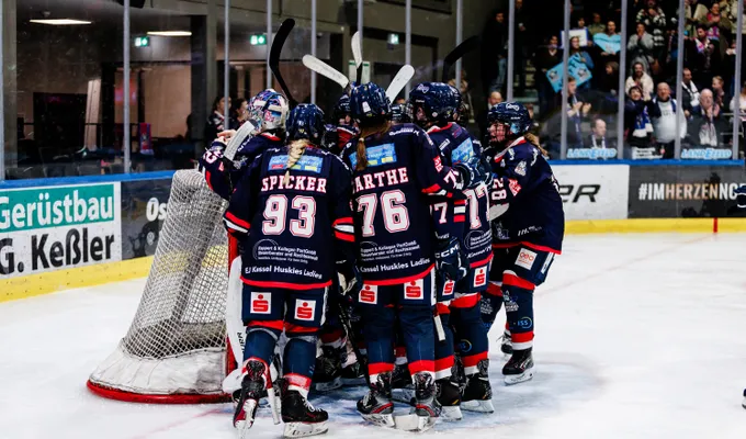 Huskies Ladies feiern Meisterschaft vor Rekordkulisse!